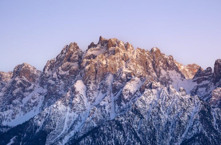 Mastering Cold Email: Tips for Irresistible Subject Lines